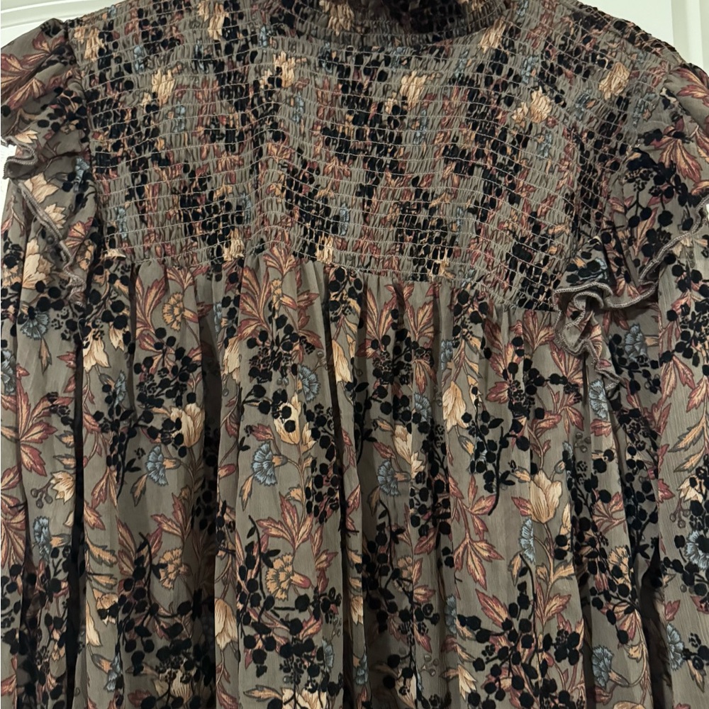 Knox Rose Multicolor Smocked blouse - Picture 3 of 6